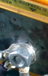 BatteryIsolatorProblem.jpg (14653 bytes)