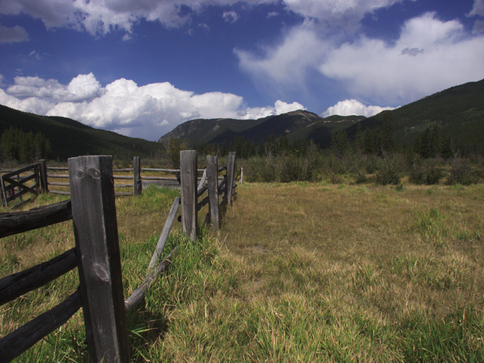 26 - CO - Rocky Mtn NP - Never Summer Ranch Fenceline 2