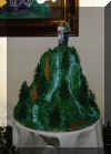 17-the cake.jpg (94187 bytes)