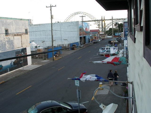 2006-07-25 Newport, OR-Rogue Brewery Bed and Beer 19