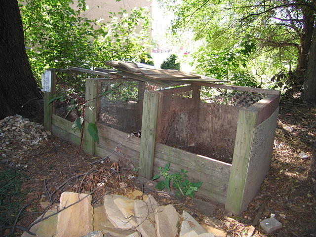 004-Southface Building-compost